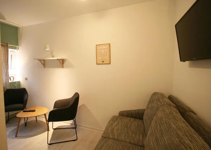 Ferienwohnung Und Ferienzimmer