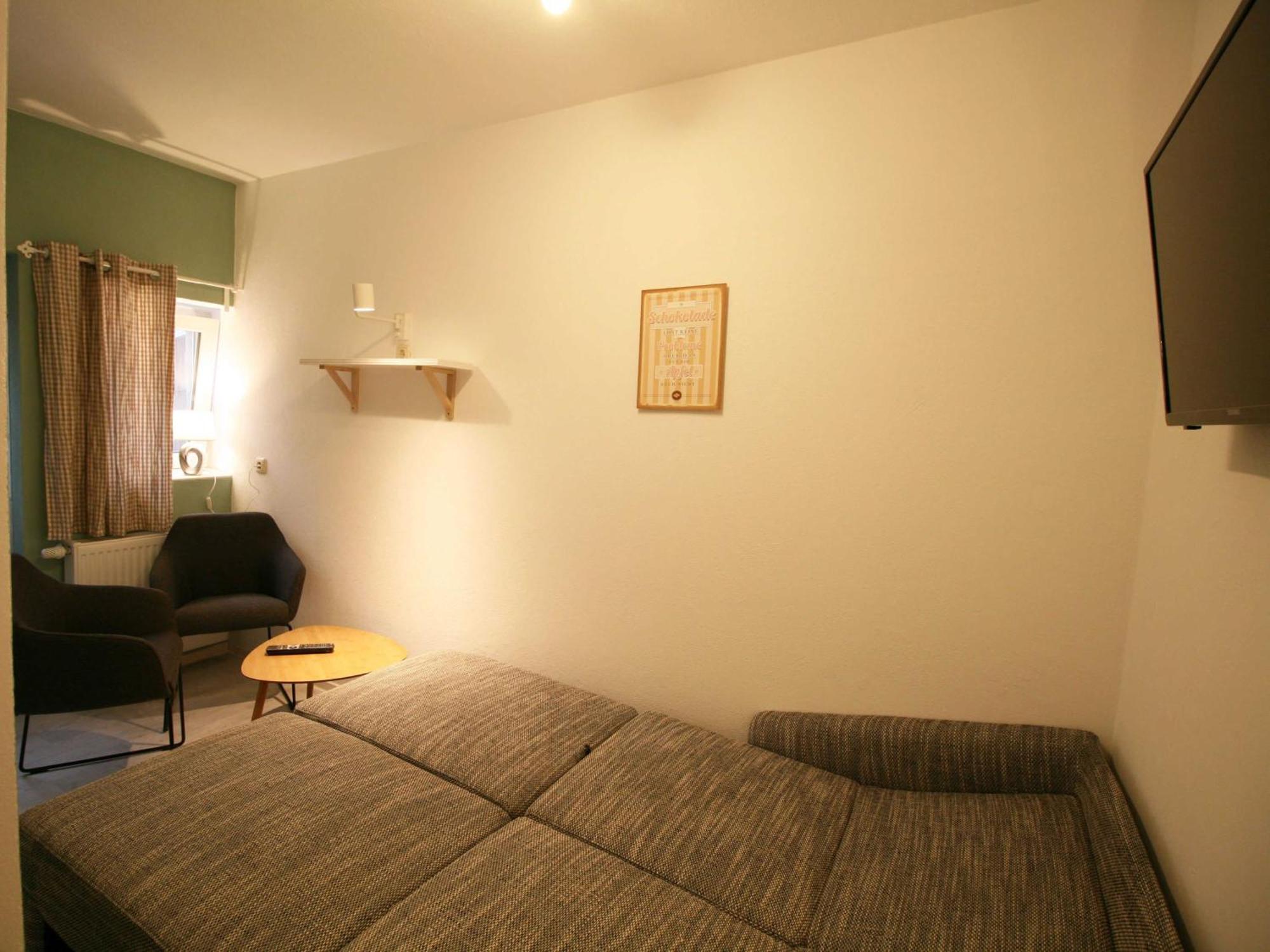 Privatunterkunft Und Ferienzimmer *